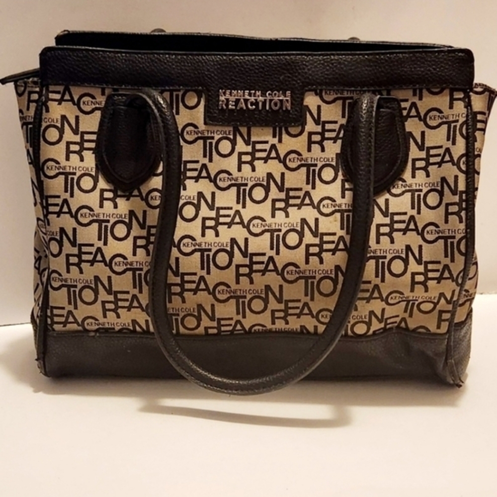 Kenneth Cole Reaction Shoulder‎ Purse - Picture 2 of 16
